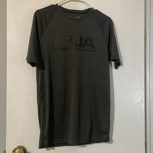 Men’s S UA Shirt